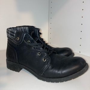 SONOMA black combat boots authentic.